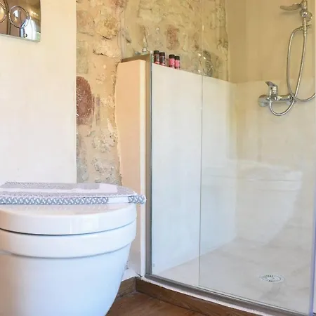 Secluded Mountain Refuge - Theonimfi Paradise Gem