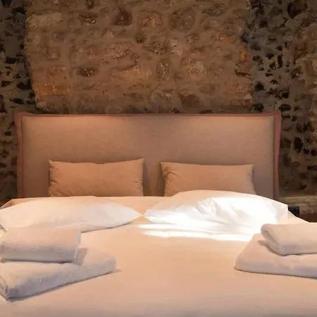 Theonimfi Stone House Semesterbostad *