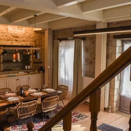 Theonimfi Stone House *