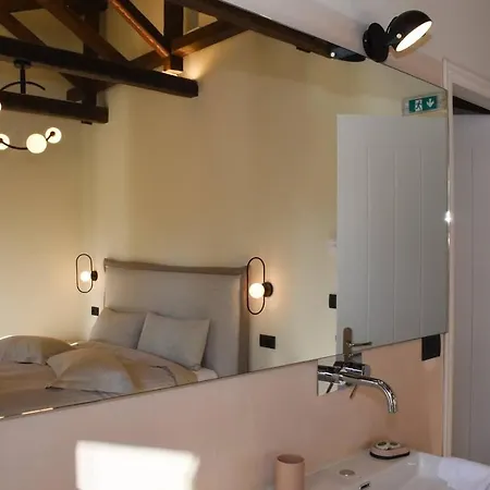 Semesterbostad Theonimfi Stone House *