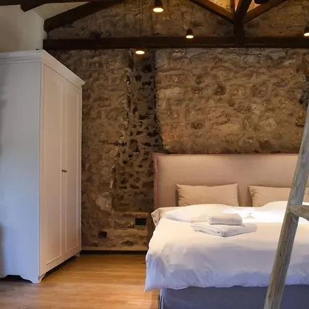 Theonimfi Stone House Semesterbostad