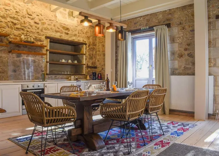 Secluded Mountain Refuge - Theonimfi Paradise Gem Vila