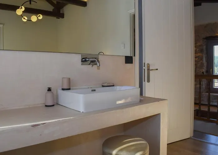 Vila Secluded Mountain Refuge - Theonimfi Paradise Gem *